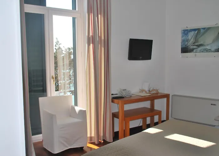 住宿加早餐酒店 L'approdo Delle Sirene 4*