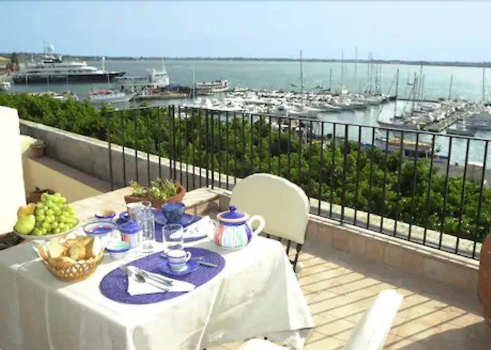 L'approdo Delle Sirene 住宿加早餐酒店