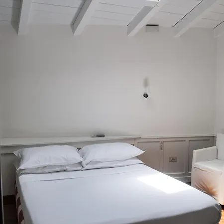 فندق مبيت وإفطار L'approdo Delle Sirene