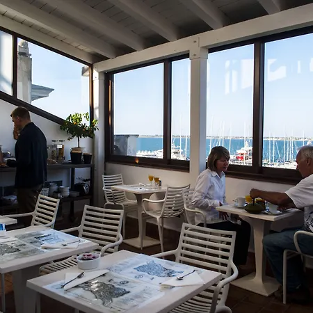 فندق مبيت وإفطار L'approdo Delle Sirene