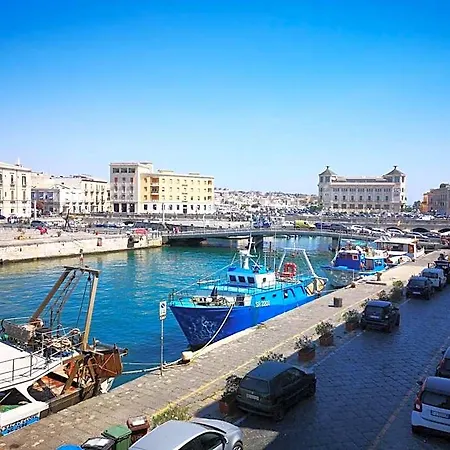 Bed and Breakfast L'approdo Delle Sirene 4*