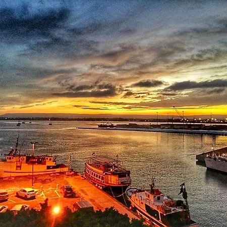 فندق مبيت وإفطار L'approdo Delle Sirene