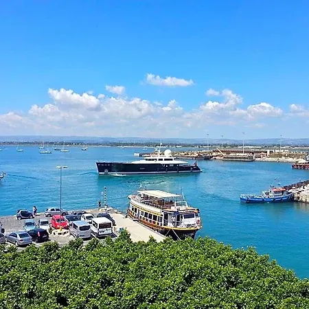 Bed and Breakfast L'approdo Delle Sirene Συρακούσες