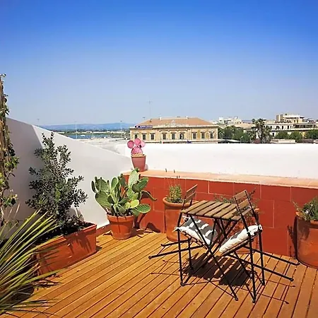 L'approdo Delle Sirene Bed and Breakfast 4*