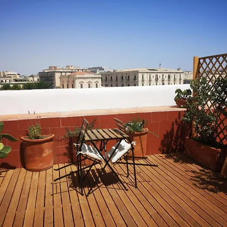 Panzió L'approdo Delle Sirene Szirakúza