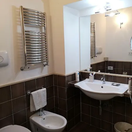 L'approdo Delle Sirene Panzió 4*